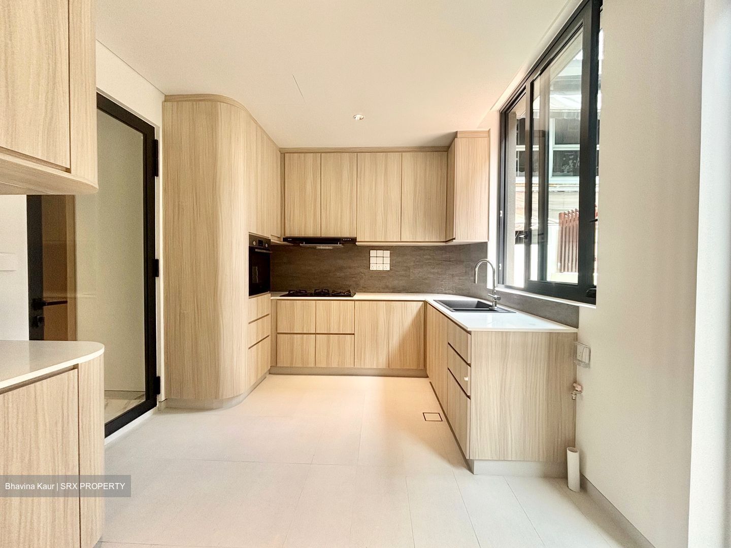 Whitley Road (D11), Semi-Detached #488904681